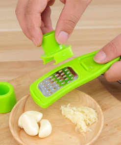 Garlic Press Grater Slicer Plastic Grinding Tool Kitchen Accessories(random color )