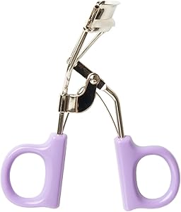 Makeup Tool With Silicone Cushioned Curler Pad
