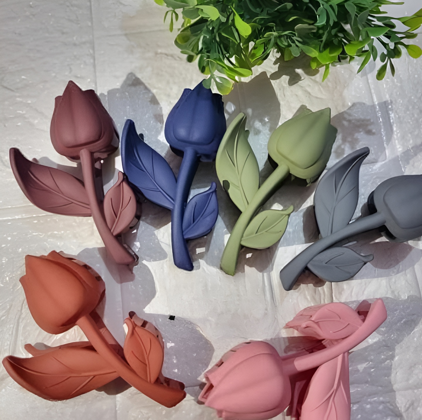 3 Pcs Hair Claw Perfect For All Hair Types Durable Abs Plastic Hair Catcher Set For Women And Girls (Random Color) - Image 3
