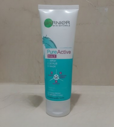 Garnier 3 in 1 Pure Active Face Wash – 100ml Liquid Cleanser for All Skin Types