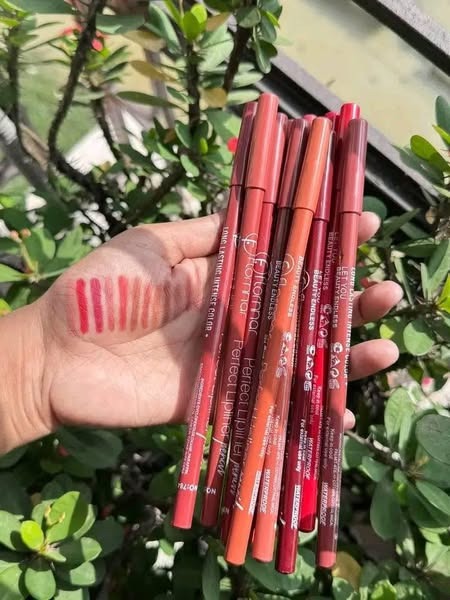 Flormar Perfect Lipliner – Long-Lasting & Intense Color | Smooth Application | Pack of 12 Shades - Image 3