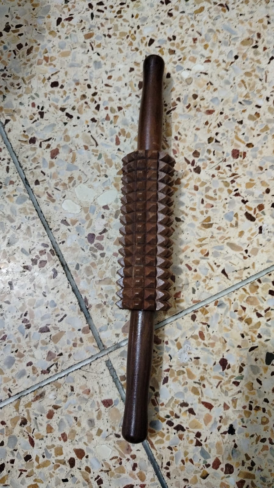 Handcrafted Wooden Thighs and Calves Massager – Reflexology & Muscle Roller - Image 4