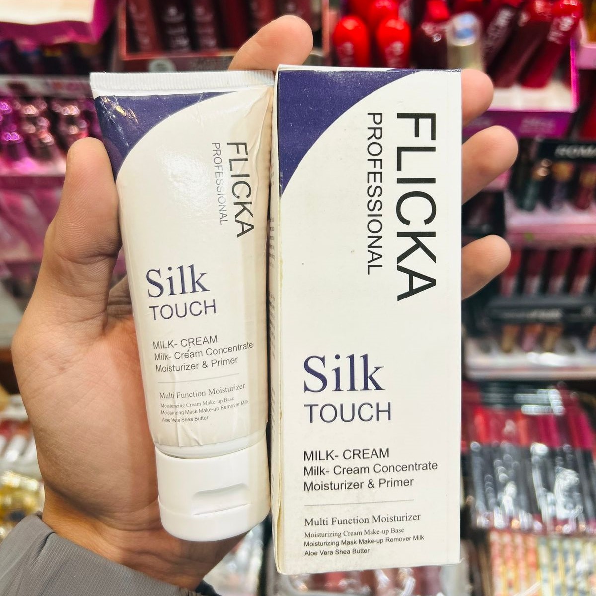FLiCKA Silk Touch 3?in?1 Moisturizer & Primer | Hydrating, Lightweight, Long?Lasting | Pore Minimizer | 120ml - Image 4