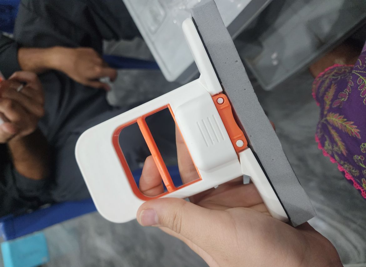 Foldable Mini Mop | Portable Desktop Wet & Dry Cleaning Mop | Self?Squeezing - Image 5