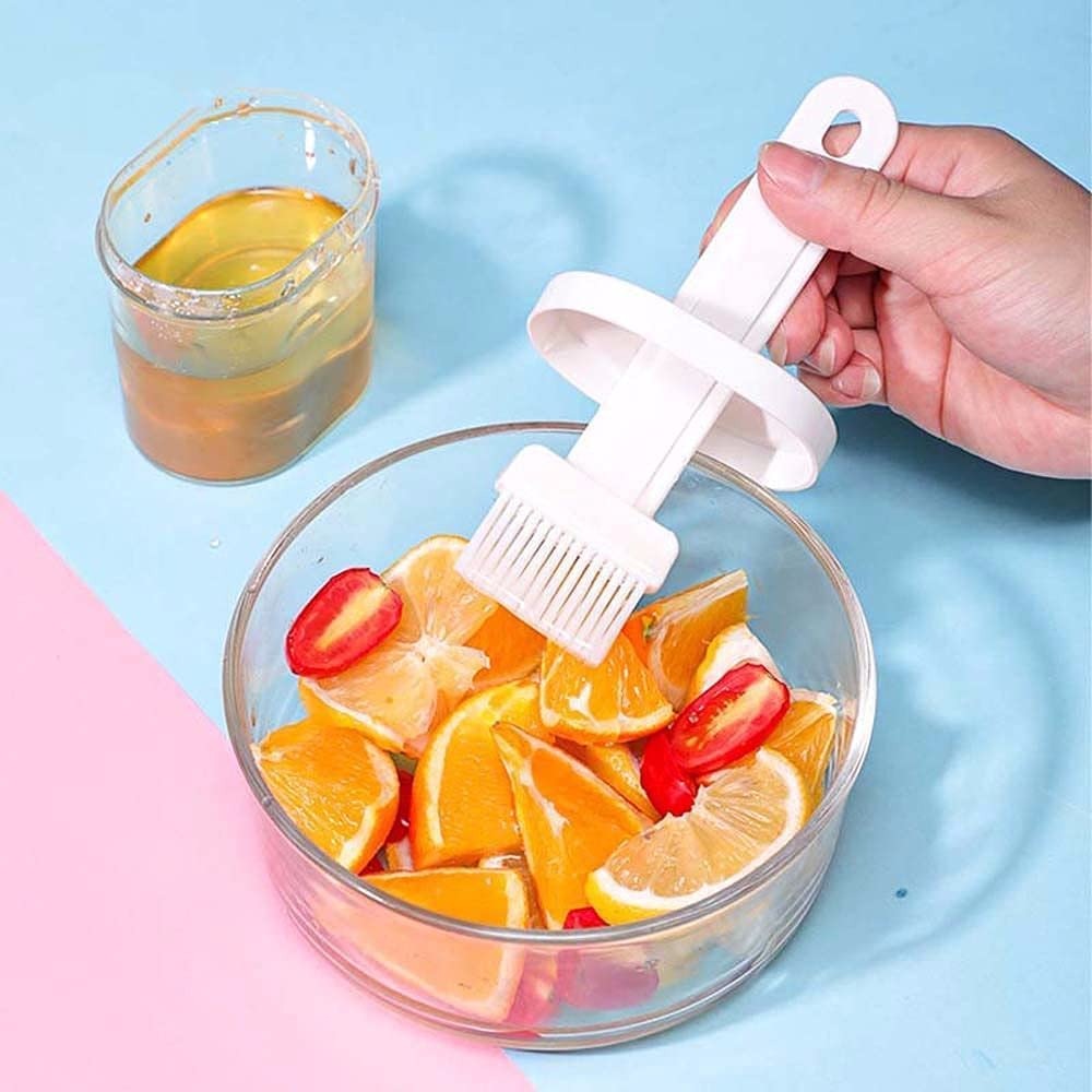 Plastic Oil Bottle Seasoning Dispenser with Silicone Rubber Bristle Brush for BBQ, Oil Brush Bottle Set Oil Storage Container for Kitchen (random color ) - Image 3