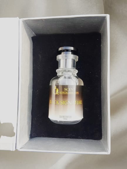 Scentia Your Story Black Signature Perfume – Everglow Edition Long-Lasting Luxury Fragrance ~ 50 ML - Image 5