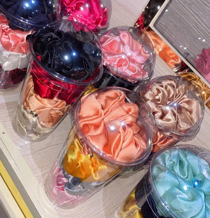 4Pc Colorful Satin Scrunchie Set In Clear Dome Lid Cups With Girly Goodies Label (Random Colour) - Image 4
