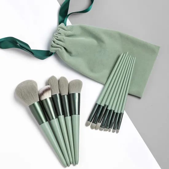 13 Piece Makeup Brush Set With Matching Storage Pouch Professional Soft Bristles For Blending Contouring And Daily Use | Random Color - Image 5